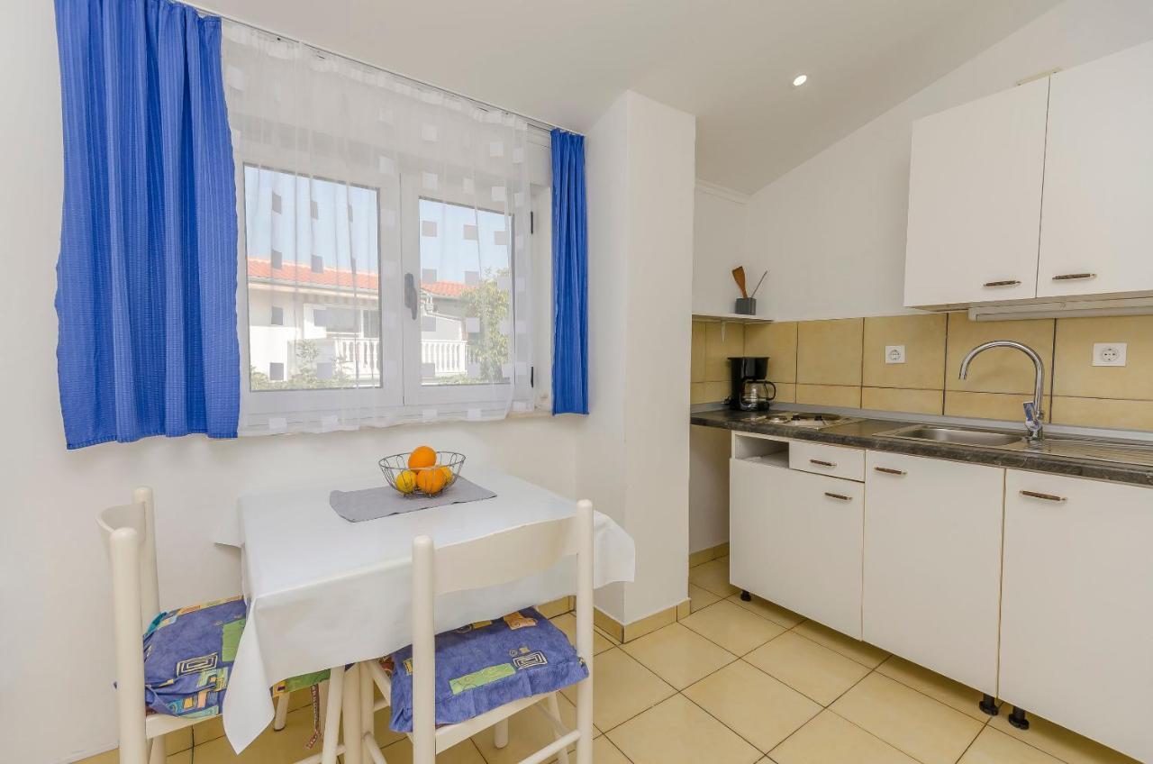 Apartments And Rooms On The Beach Vodice Eksteriør bilde